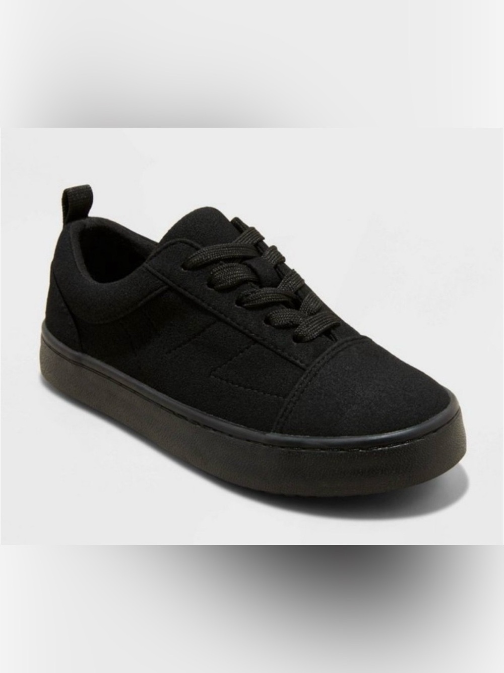 art class Black Low Top Lace-Up Sneakers
Size 2
New with Tag